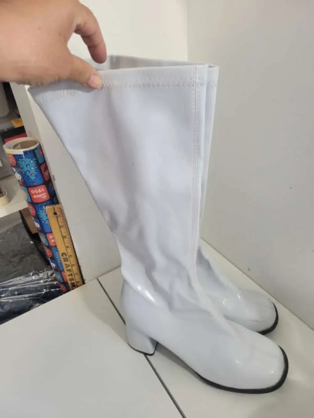 White Plastic Gogo Boots Size 10 - Picture 4 of 4